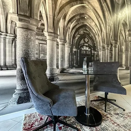 Stare Kasyno Aparthotel Breslau